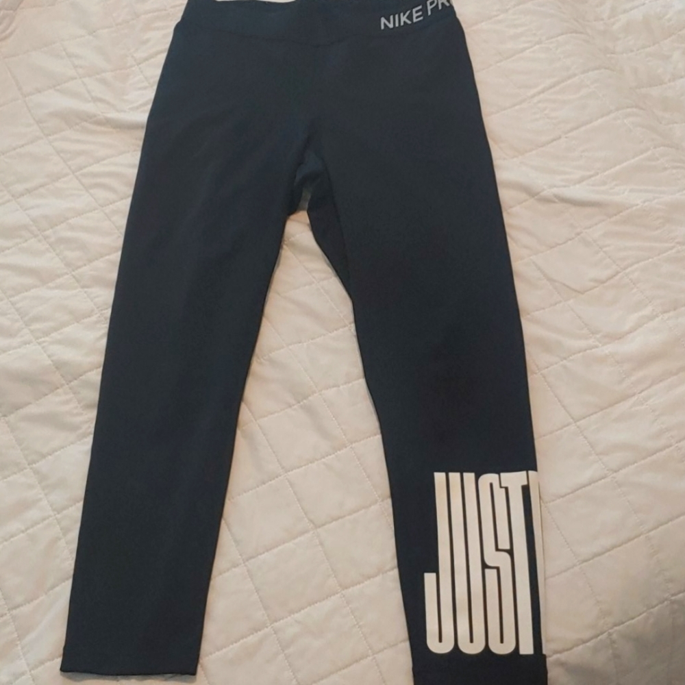 Nike size med black